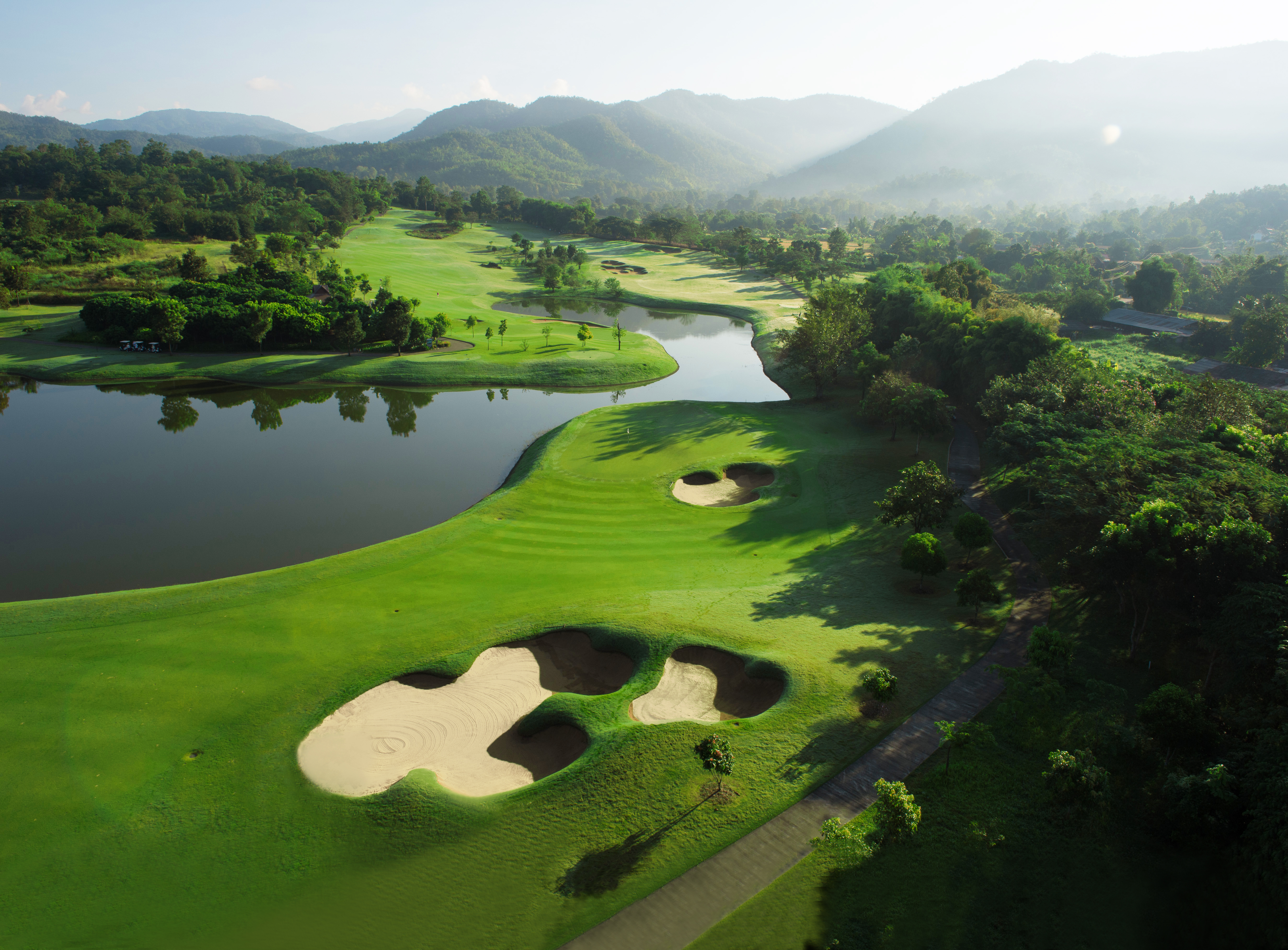 Highlands Hole 11 Approach