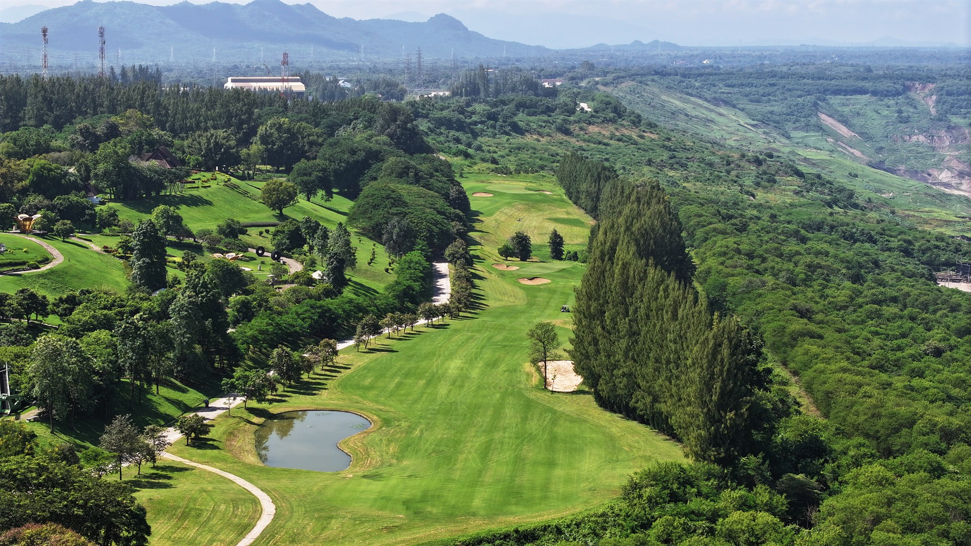 Mae Moh Cliffside Fairway
